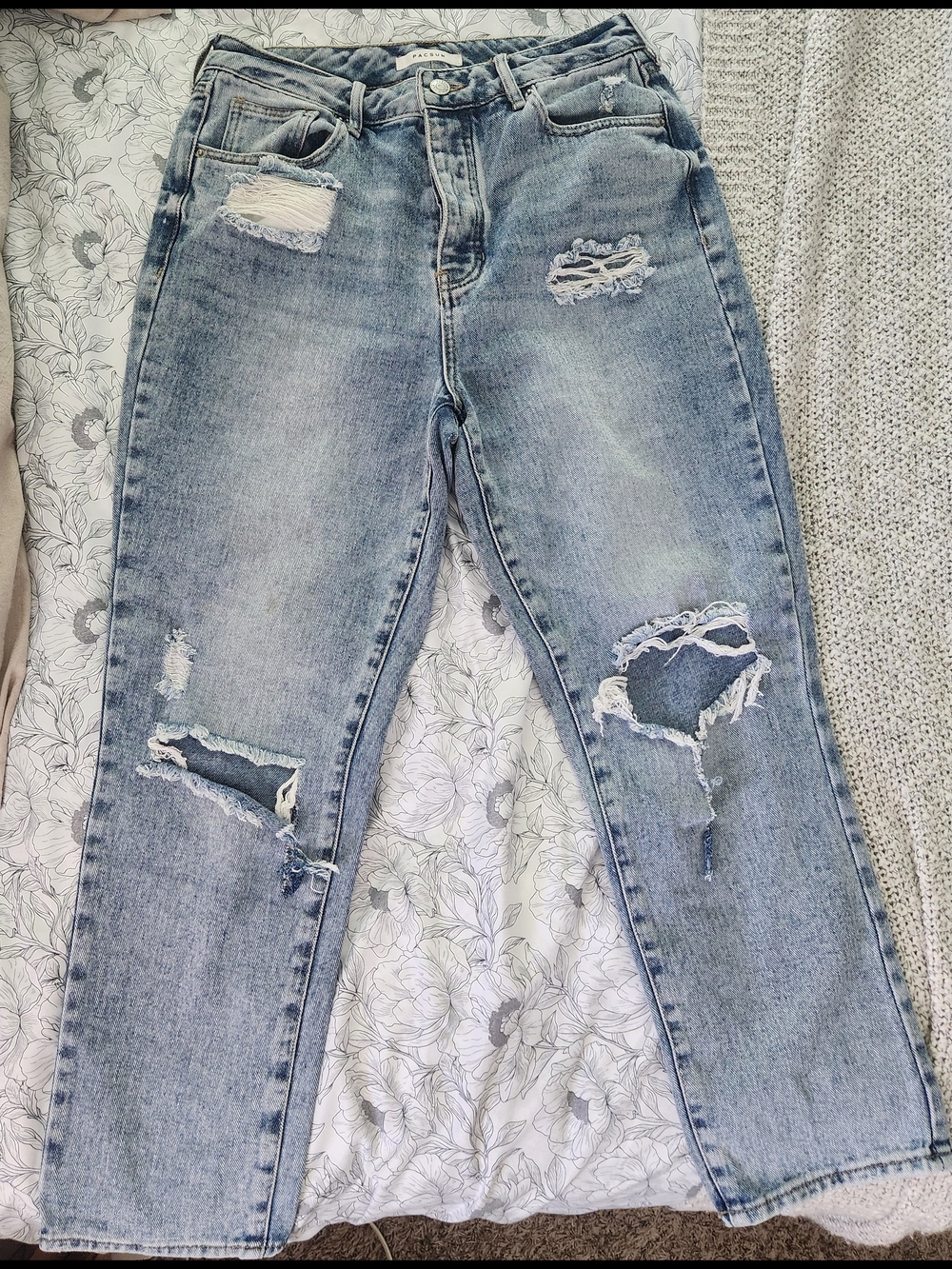 PacSun Light Blue Distressed Boyfriend Jeans